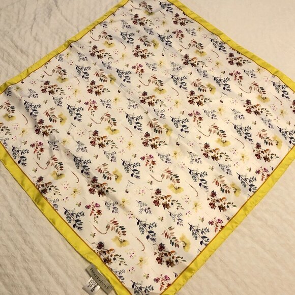 Barbieri Larioseta Made In Italy Yellow And White Silk Scarf - Picture 2 of 6